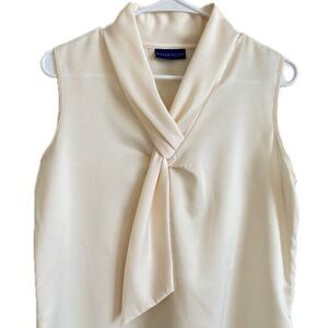 Elegant Karen Scott Sleeveless Blouse – Size M – Champagne Color – Fashion Quali